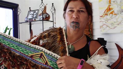  Weaving Wisdom: Unveiling Beauty Through Threads of Ancestral Knowledge